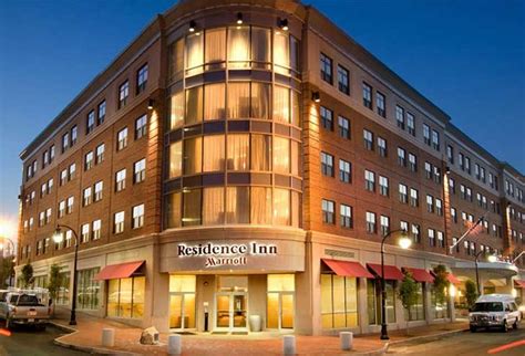 𝗧𝗛𝗘 𝟭𝟬 𝗕𝗘𝗦𝗧 Hotels in Portland, ME .